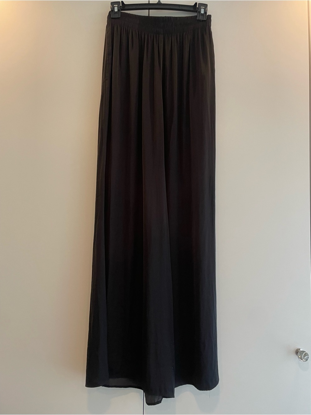 NEW. Women’s Black Maxi silk pants Elastic Waist